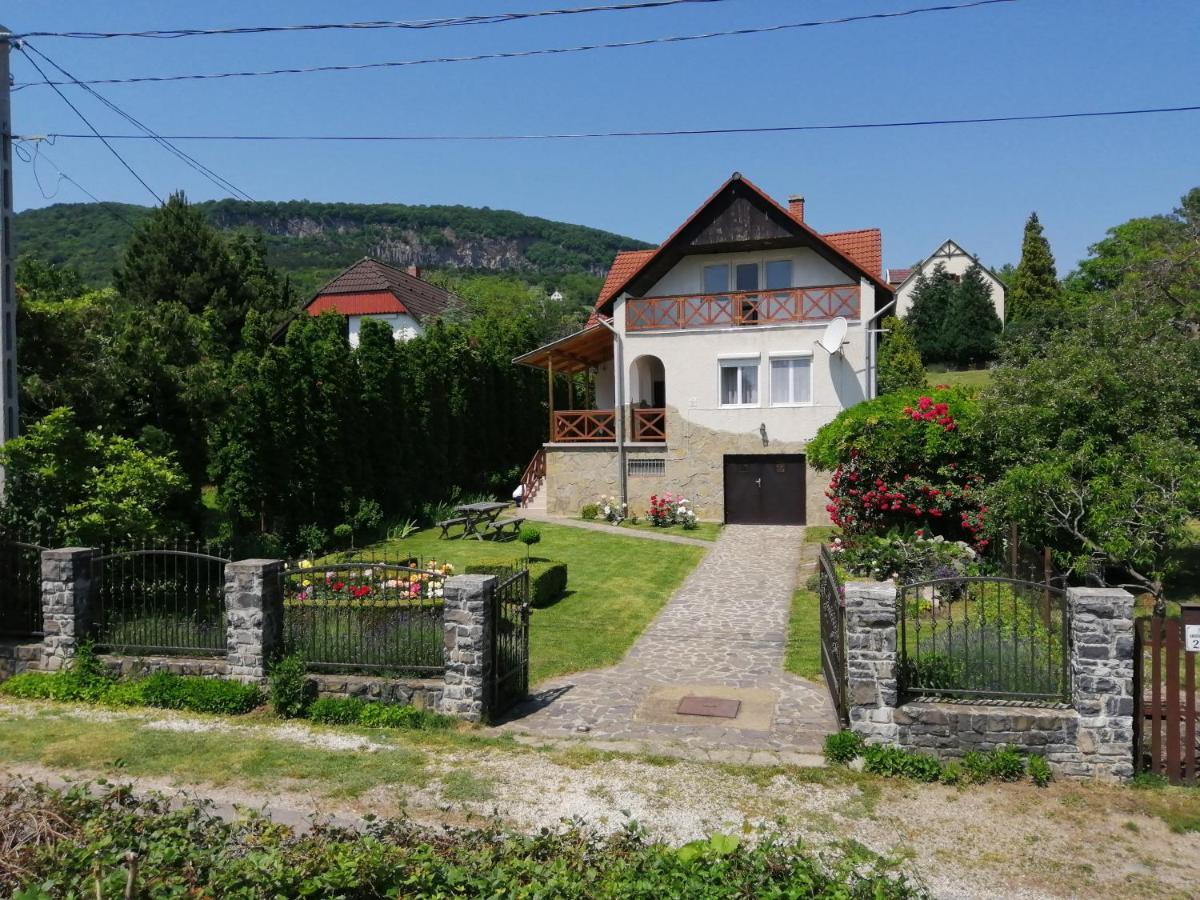 Apartamento Kámán Nyaraló Badacsonytomaj Exterior foto